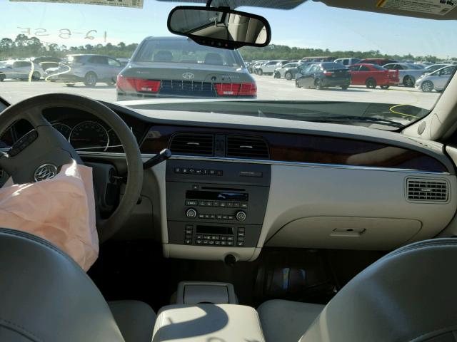 2G4WD582581292984 - 2008 BUICK LACROSSE C GRAY photo 9