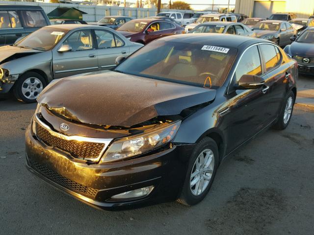 5XXGM4A76CG053908 - 2012 KIA OPTIMA LX BLACK photo 2