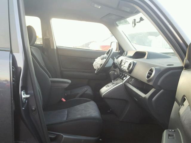 JTLZE4FE2B1128454 - 2011 TOYOTA SCION XB 灰色 照片 5
