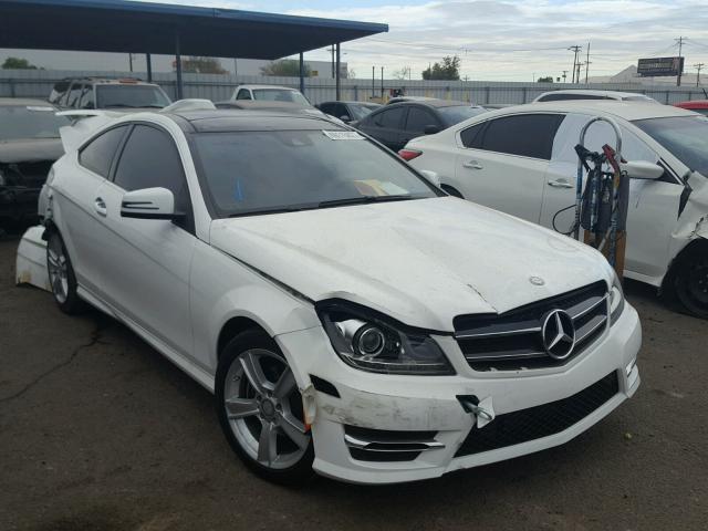 WDDGJ4HB2FG360613 - 2015 MERCEDES-BENZ C 250 WHITE photo 1