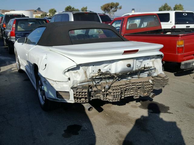 2G2FV32G812125114 - 2001 PONTIAC FIREBIRD T WHITE photo 3