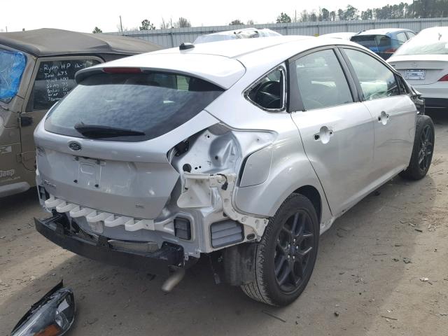 1FADP3K28GL330349 - 2016 FORD FOCUS SE SILVER photo 4