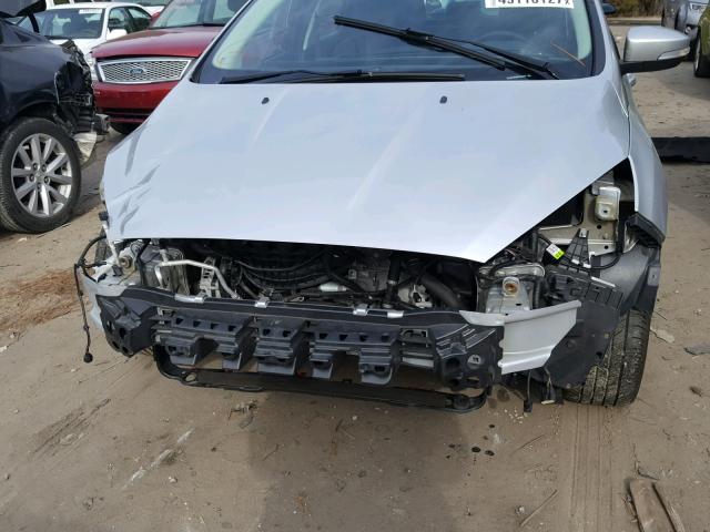 1FADP3K28GL330349 - 2016 FORD FOCUS SE SILVER photo 9