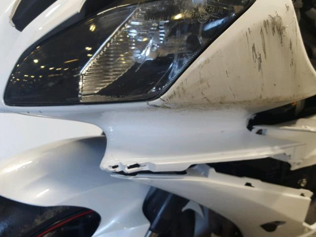 JYARJ16E69A016915 - 2009 YAMAHA YZF-R6 WHITE photo 9