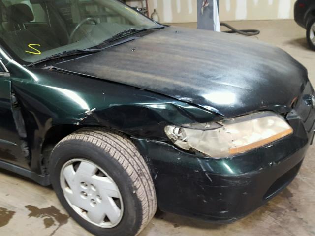 1HGCG1642YA007225 - 2000 HONDA ACCORD LX GREEN photo 9