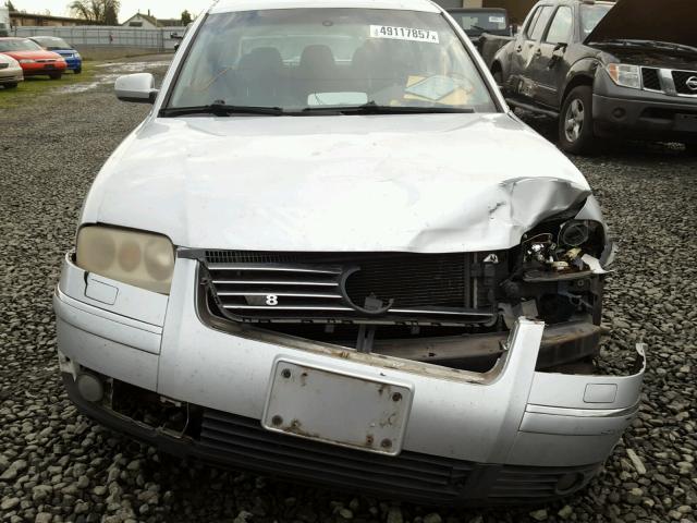 WVWUK63B62P305637 - 2002 VOLKSWAGEN PASSAT W8 SILVER photo 9