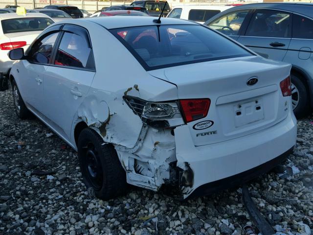 KNAFU4A22A5105095 - 2010 KIA FORTE EX WHITE photo 3