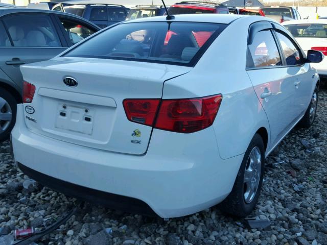 KNAFU4A22A5105095 - 2010 KIA FORTE EX WHITE photo 4