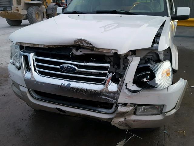 1FMEU64E98UA33324 - 2008 FORD EXPLORER E WHITE photo 9