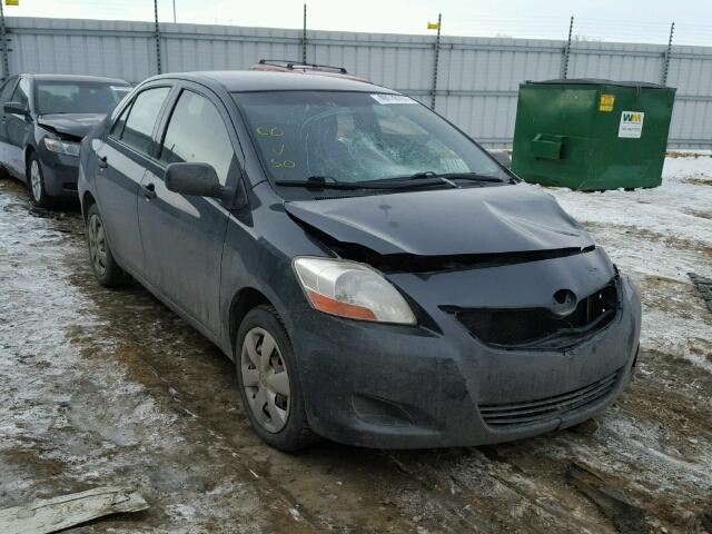 JTDBT923181232558 - 2008 TOYOTA YARIS GRAY photo 1