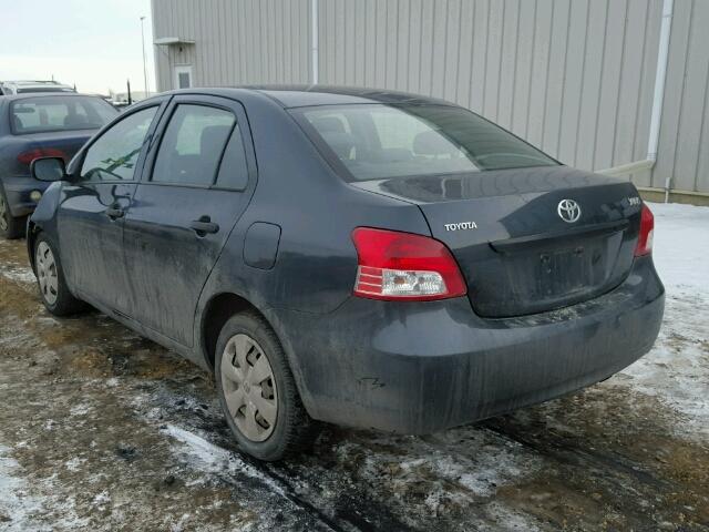 JTDBT923181232558 - 2008 TOYOTA YARIS GRAY photo 3