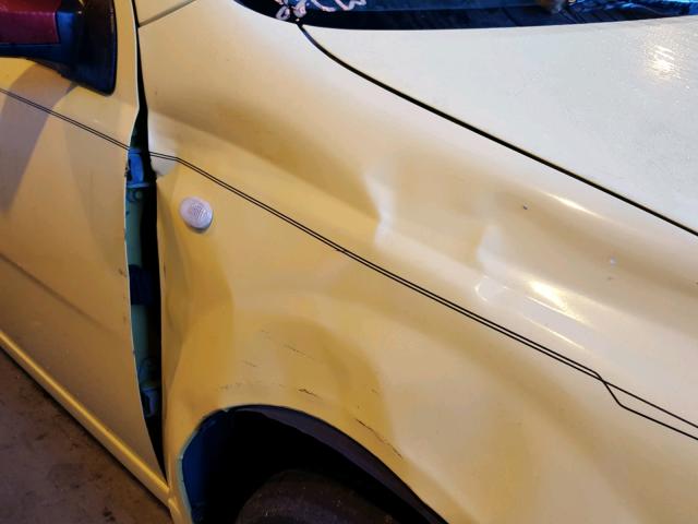 KL1TD626X5B357209 - 2005 CHEVROLET AVEO BASE Żółty zdjęcie 9