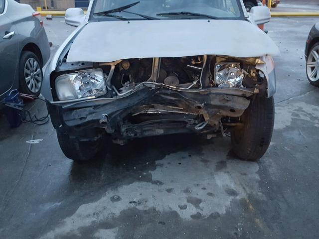 2CNBJ634116959242 - 2001 CHEVROLET TRACKER LT SILVER photo 9