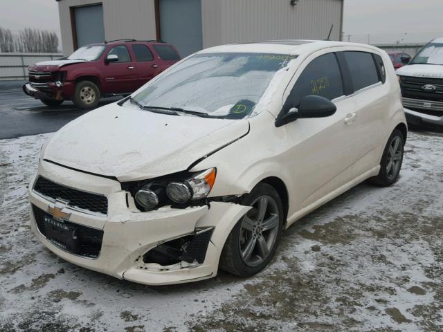 1G1JG6SB7F4149243 - 2015 CHEVROLET SONIC RS WHITE photo 2