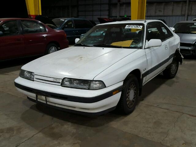 1YVGD31B9L5220047 - 1990 MAZDA MX-6 WHITE photo 2