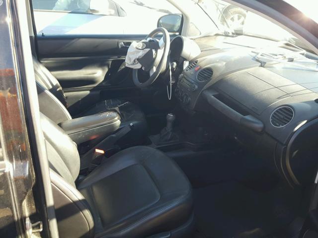 3VWPG31C58M524982 - 2008 VOLKSWAGEN NEW BEETLE 黑色 照片 5