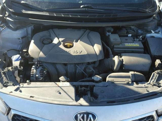 KNAFX4A67F5343476 - 2015 KIA FORTE LX SILVER photo 7