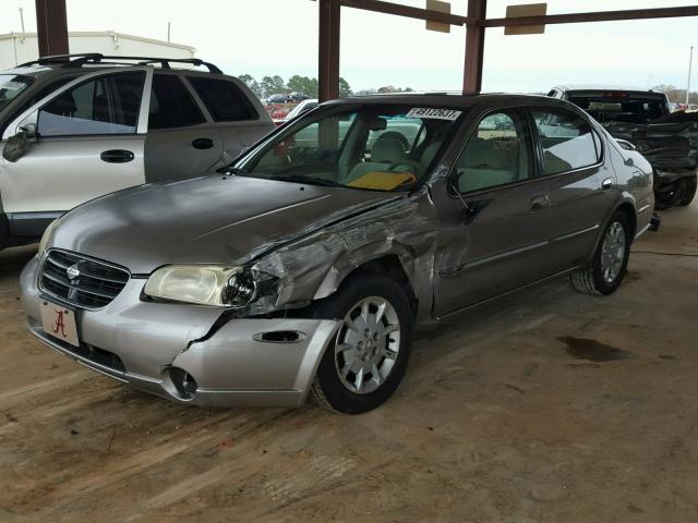 JN1CA31D21T628707 - 2001 NISSAN MAXIMA GXE SILVER photo 2