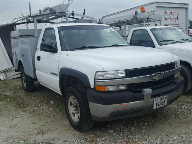 1GBHC24U42Z219470 - 2002 CHEVROLET SILVERADO WHITE photo 1