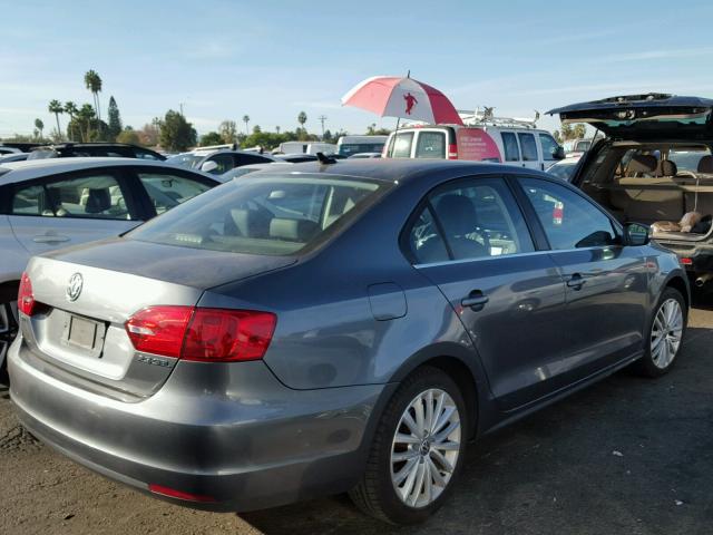 3VWLZ7AJ4BM303850 - 2011 VOLKSWAGEN JETTA SEL GRAY photo 4