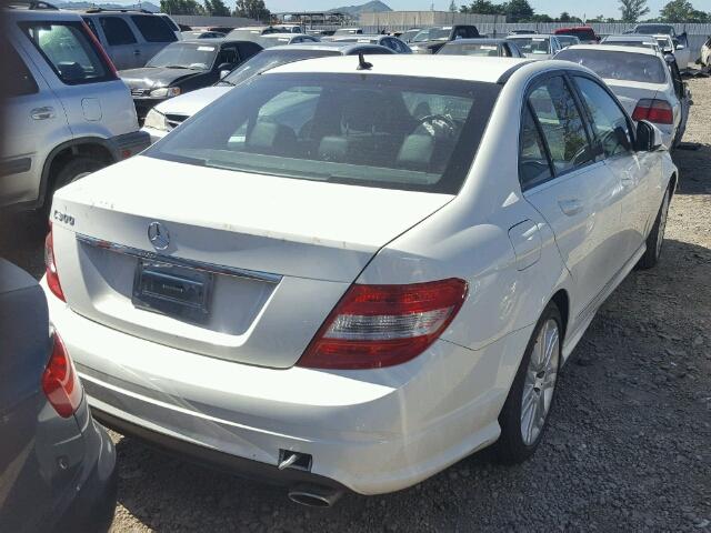 WDDGF54X59R058217 - 2009 MERCEDES-BENZ C 300 WHITE photo 4