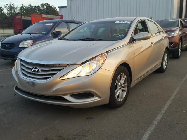 5NPEB4AC7BH142951 - 2011 HYUNDAI SONATA GLS BEIGE photo 2