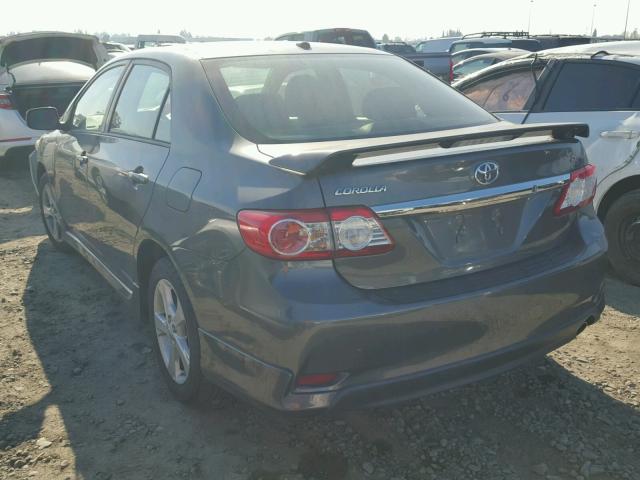 2T1BU4EE2CC916052 - 2012 TOYOTA COROLLA BA GRAY photo 3