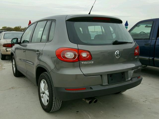 WVGAV7AXXBW545449 - 2011 VOLKSWAGEN TIGUAN S GRAY photo 3