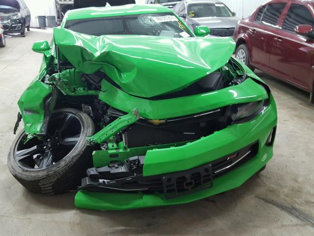 1G1FB1RS9H0195549 - 2017 CHEVROLET CAMARO LT GREEN photo 9