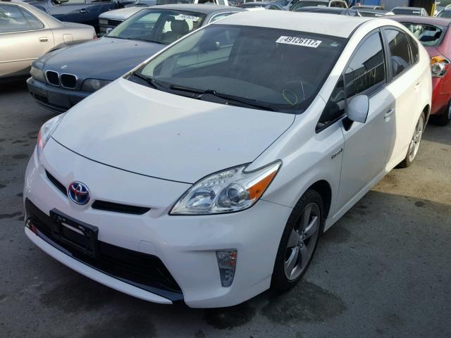 JTDKN3DU3D5618575 - 2013 TOYOTA PRIUS WHITE photo 2