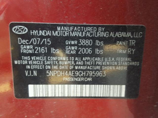 5NPDH4AE9GH795963 - 2016 HYUNDAI ELANTRA SE RED photo 10