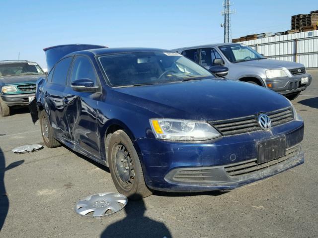 3VWD17AJXEM424852 - 2014 VOLKSWAGEN JETTA SE BLUE photo 1