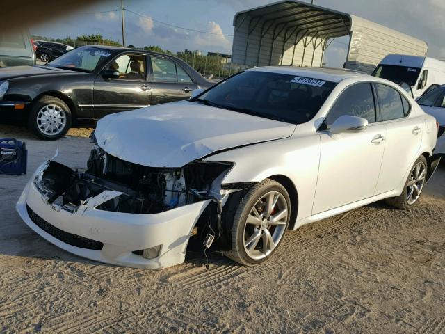 JTHBF5C24A5125832 - 2010 LEXUS IS 250 WHITE photo 2