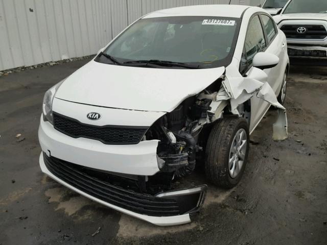 KNADM4A30G6660579 - 2016 KIA RIO LX WHITE photo 9