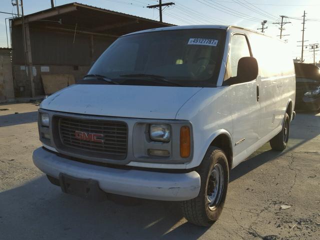 1GTGG25R5Y1115163 - 2000 GMC SAVANA G25 WHITE photo 2