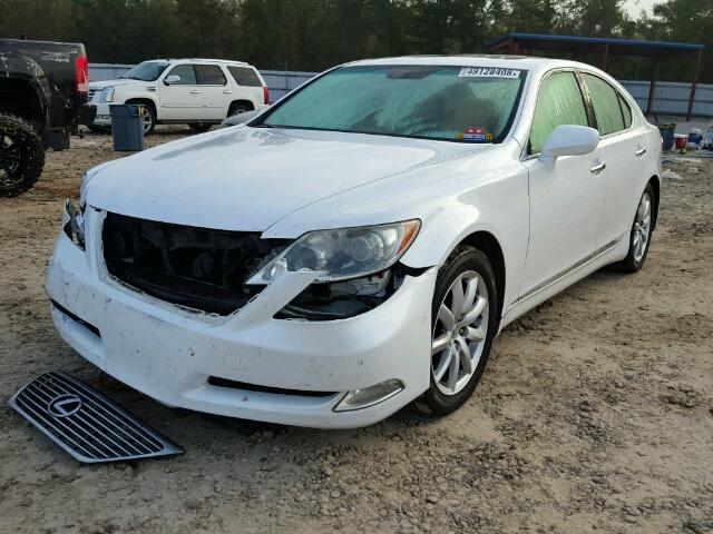 JTHBL46F575042856 - 2007 LEXUS LS 460 Biały zdjęcie 2