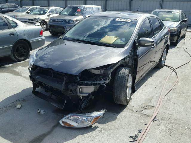 1FADP3F24EL410464 - 2014 FORD FOCUS SE GRAY photo 2