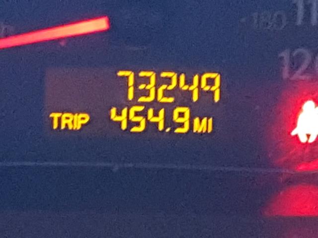 1G8AG52F63Z186068 - 2003 SATURN ION LEVEL SILVER photo 8