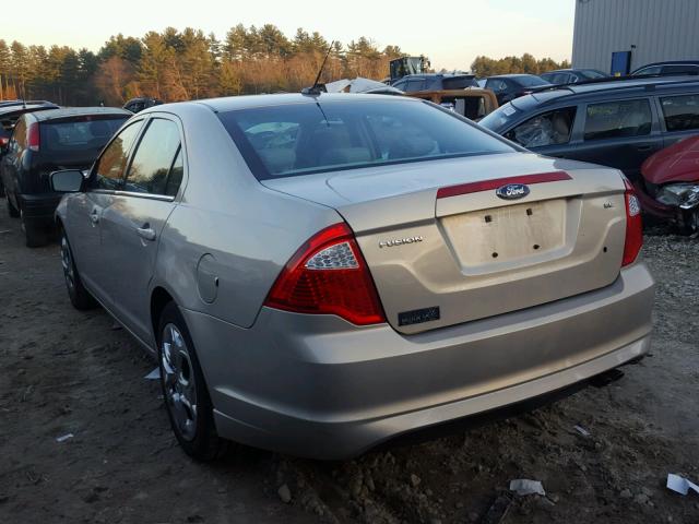 3FAHP0HAXAR304214 - 2010 FORD FUSION SE SILVER photo 3