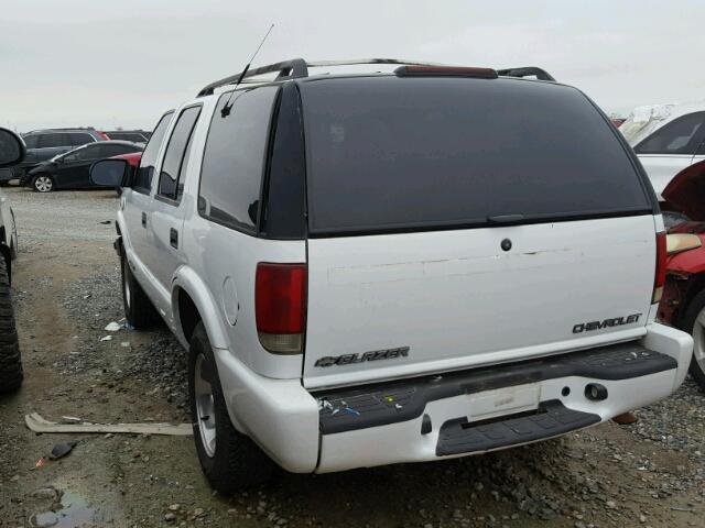 1GNCS13W5Y2375578 - 2000 CHEVROLET BLAZER WHITE photo 3