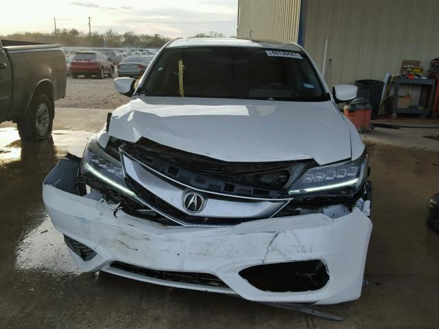 19UDE2F35HA005220 - 2017 ACURA ILX BASE WHITE photo 9