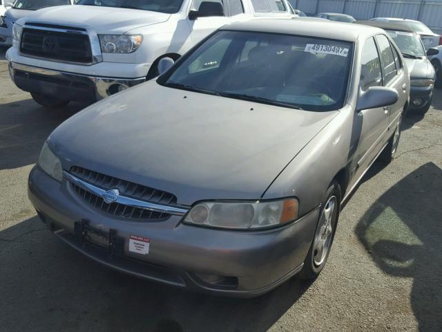 1N4DL01D81C236458 - 2001 NISSAN ALTIMA XE BEIGE photo 2