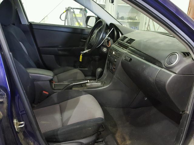 JM1BK12F361470701 - 2006 MAZDA 3 I BLUE photo 5