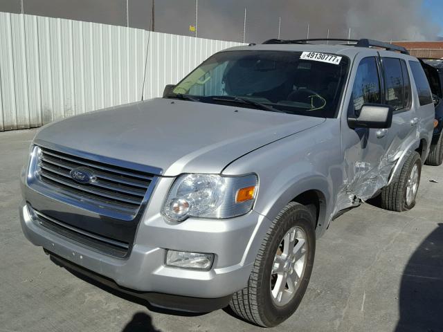 1FMEU7DE6AUA36337 - 2010 FORD EXPLORER X SILVER photo 2