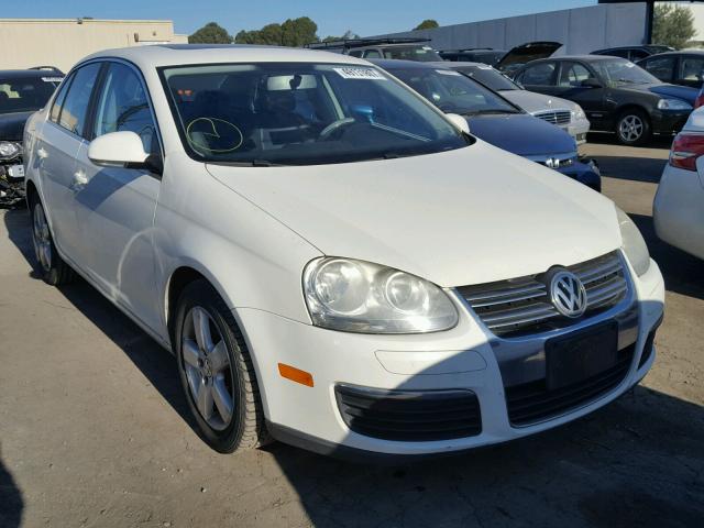 3VWRZ71K38M072435 - 2008 VOLKSWAGEN JETTA SE WHITE photo 1