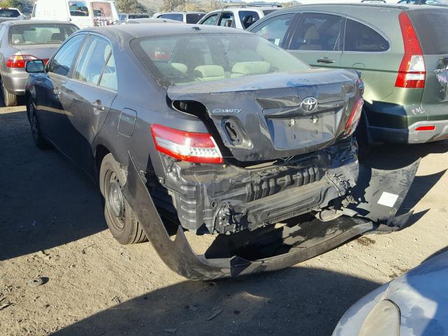 4T1BF3EK1BU166327 - 2011 TOYOTA CAMRY BASE GRAY photo 3