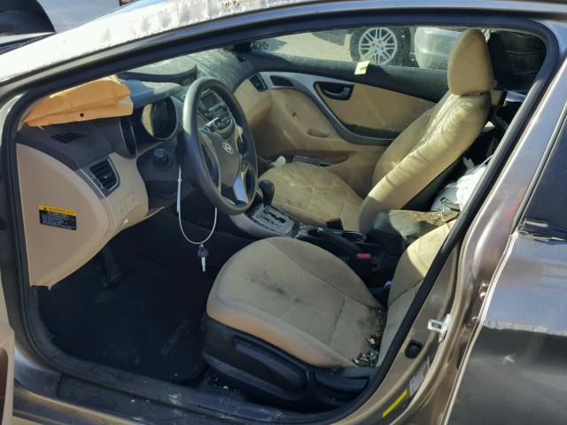 5NPDH4AE8DH423140 - 2013 HYUNDAI ELANTRA GL BROWN photo 5