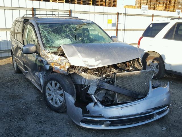 2C4RC1BG1GR213554 - 2016 CHRYSLER TOWN & COU SILVER photo 1