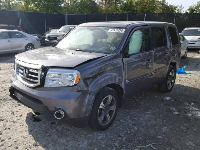 5FNYF4H33FB015559 - 2015 HONDA PILOT SE GRAY photo 2