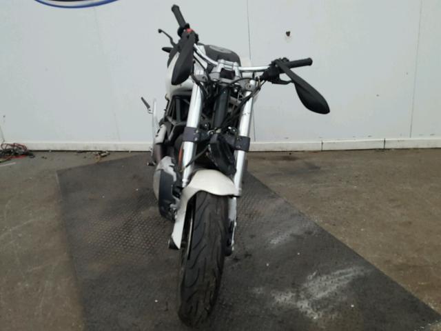 ZDM1RADNX9B005914 - 2009 DUCATI MONSTER 69 WHITE photo 9